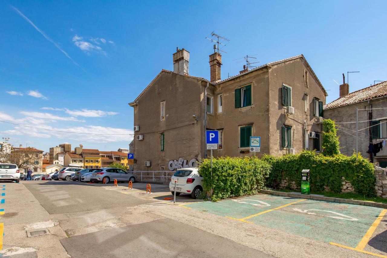 Rijeka Old Town Apartment Экстерьер фото